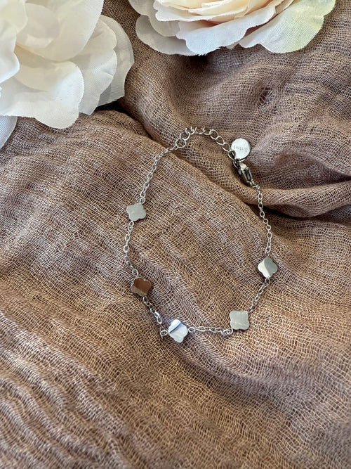 ARMBAND